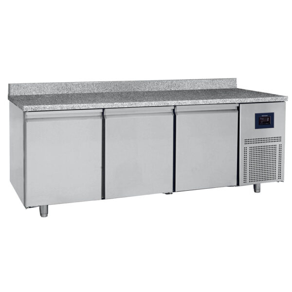 Virtus – Tavolo freezer pasticceria a 3 porte 600x400 mm, piano in granito con alzatina, -10°/-22°C - WiFi (BNZ0007/FN)