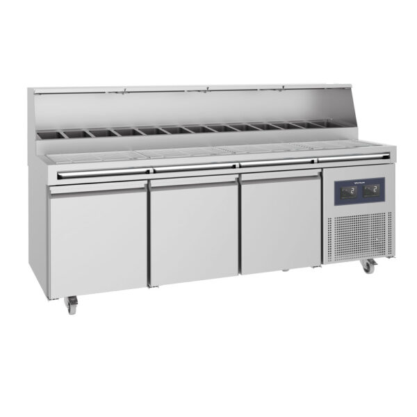 Virtus – Tavolo di preparazione refrigerato 3 porte 46x66 cm con piano grigliato, 12x GN 1/3 h=150 mm - WiFi (CCZ0091/FN)